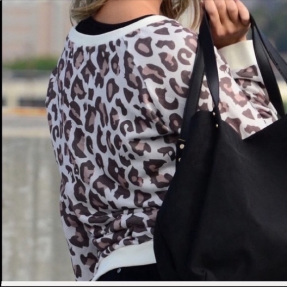 Soft Leopard Printed Top - Picture 4 of 4